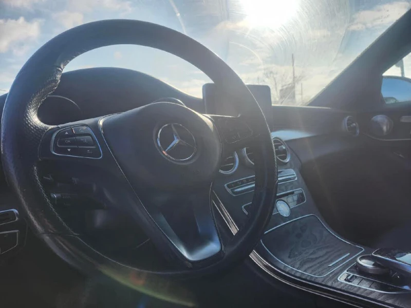 Mercedes-Benz C 300 4MATIC* BURMESTER* AMG* ПАНОРАМА* КАМЕРА* КЕЙЛЕС, снимка 7 - Автомобили и джипове - 53498238