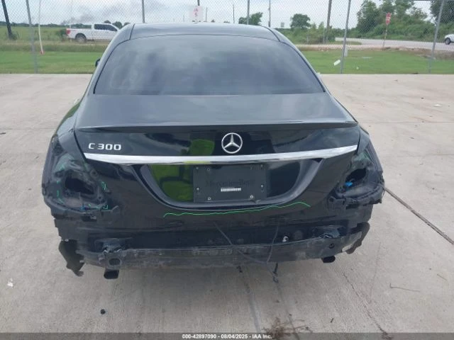 Mercedes-Benz C 300  - изображение 5