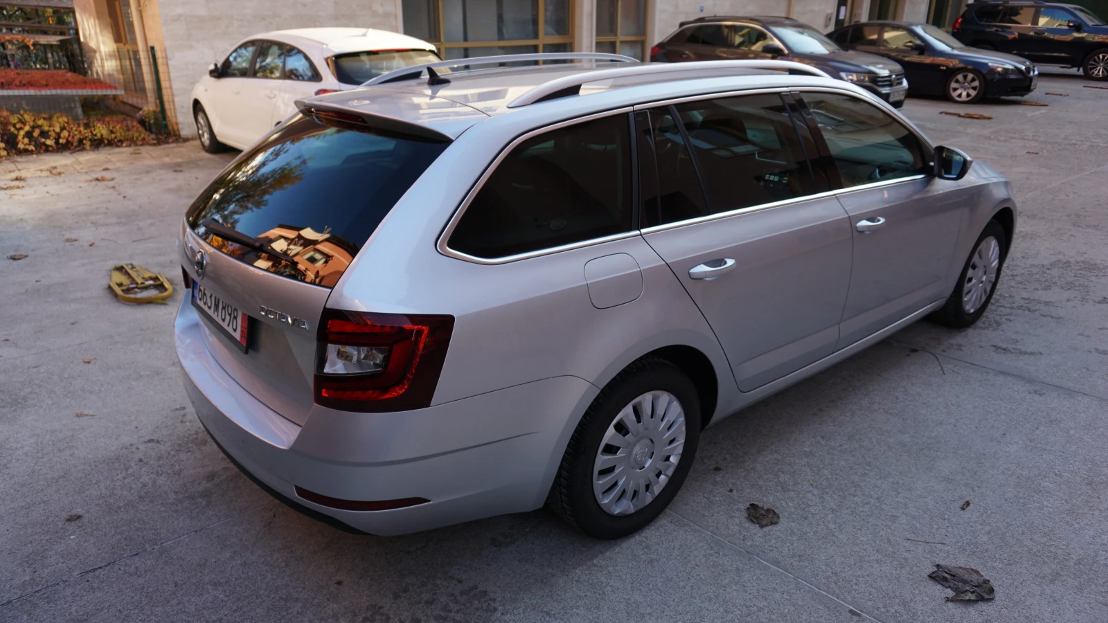 Skoda Octavia 2.0 DSG Premium/Led/Distronic - изображение 7