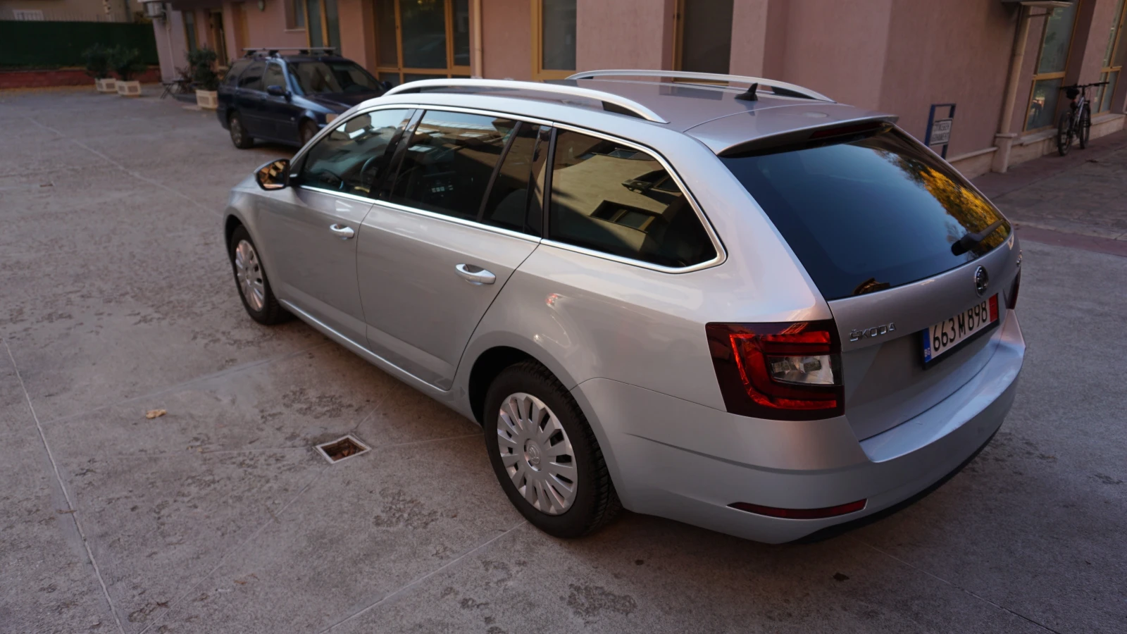 Skoda Octavia 2.0 DSG Premium/Led/Distronic - изображение 5