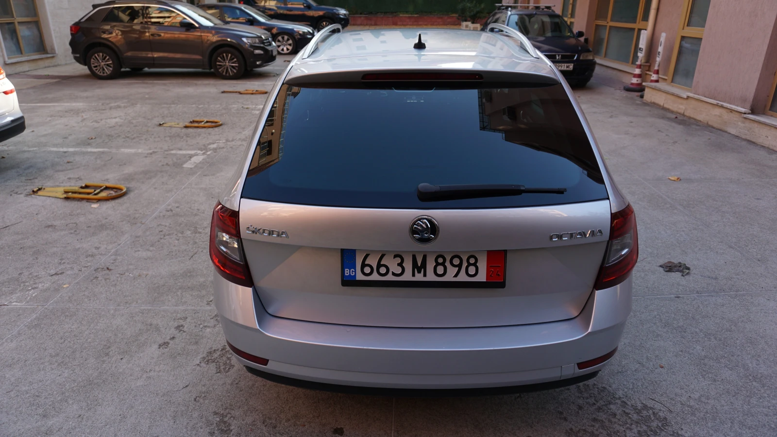 Skoda Octavia 2.0 DSG Premium/Led/Distronic - изображение 6