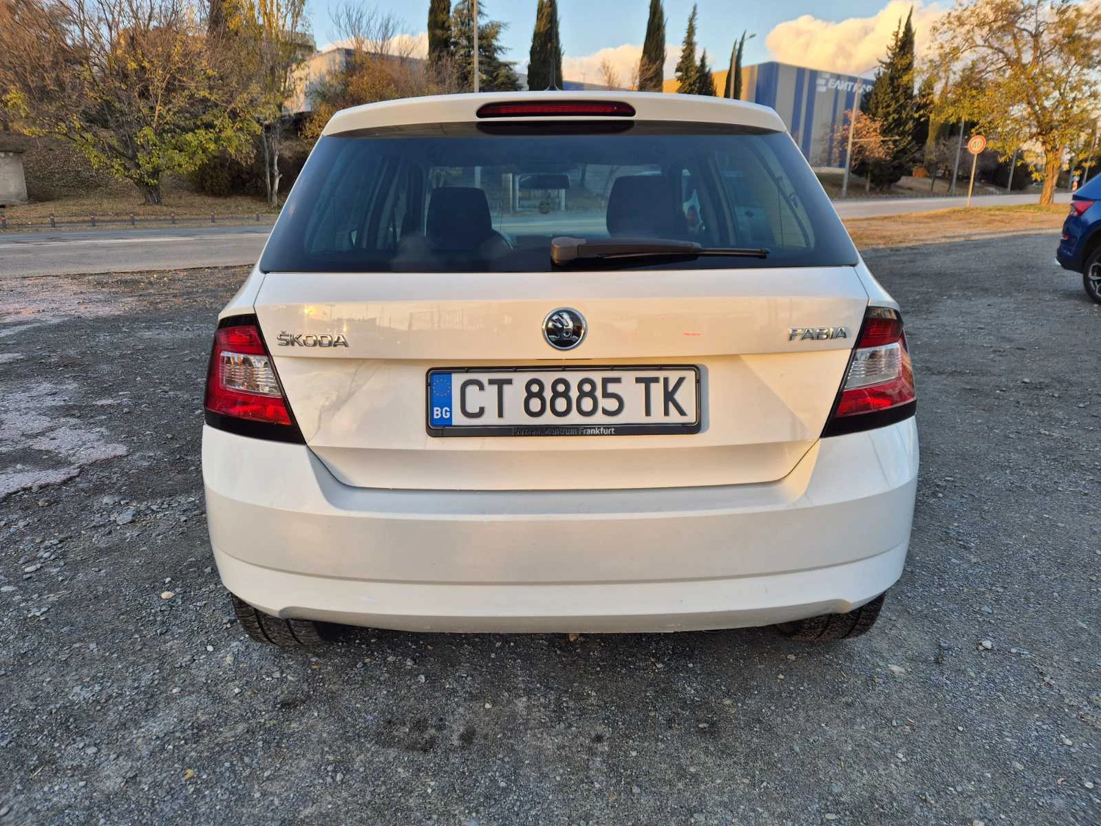 Skoda Fabia 1.0i MPI - изображение 4