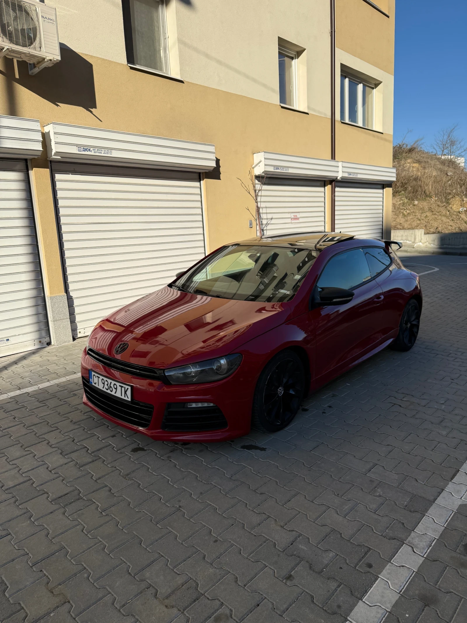 VW Scirocco R-Line 2.0TDI Panorama - изображение 4