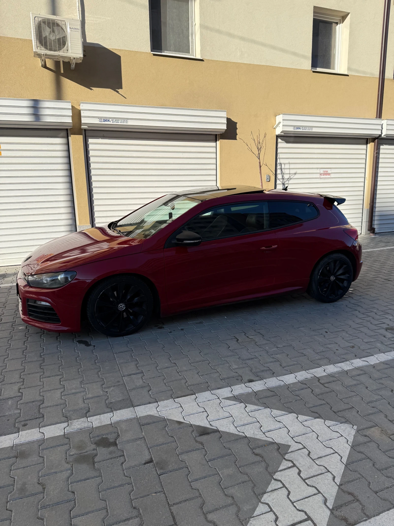 VW Scirocco R-Line 2.0TDI Panorama - изображение 9