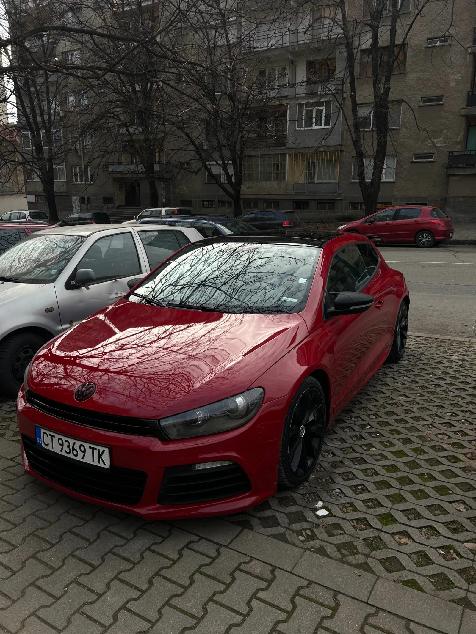 VW Scirocco R-Line 2.0TDI Panorama - изображение 7