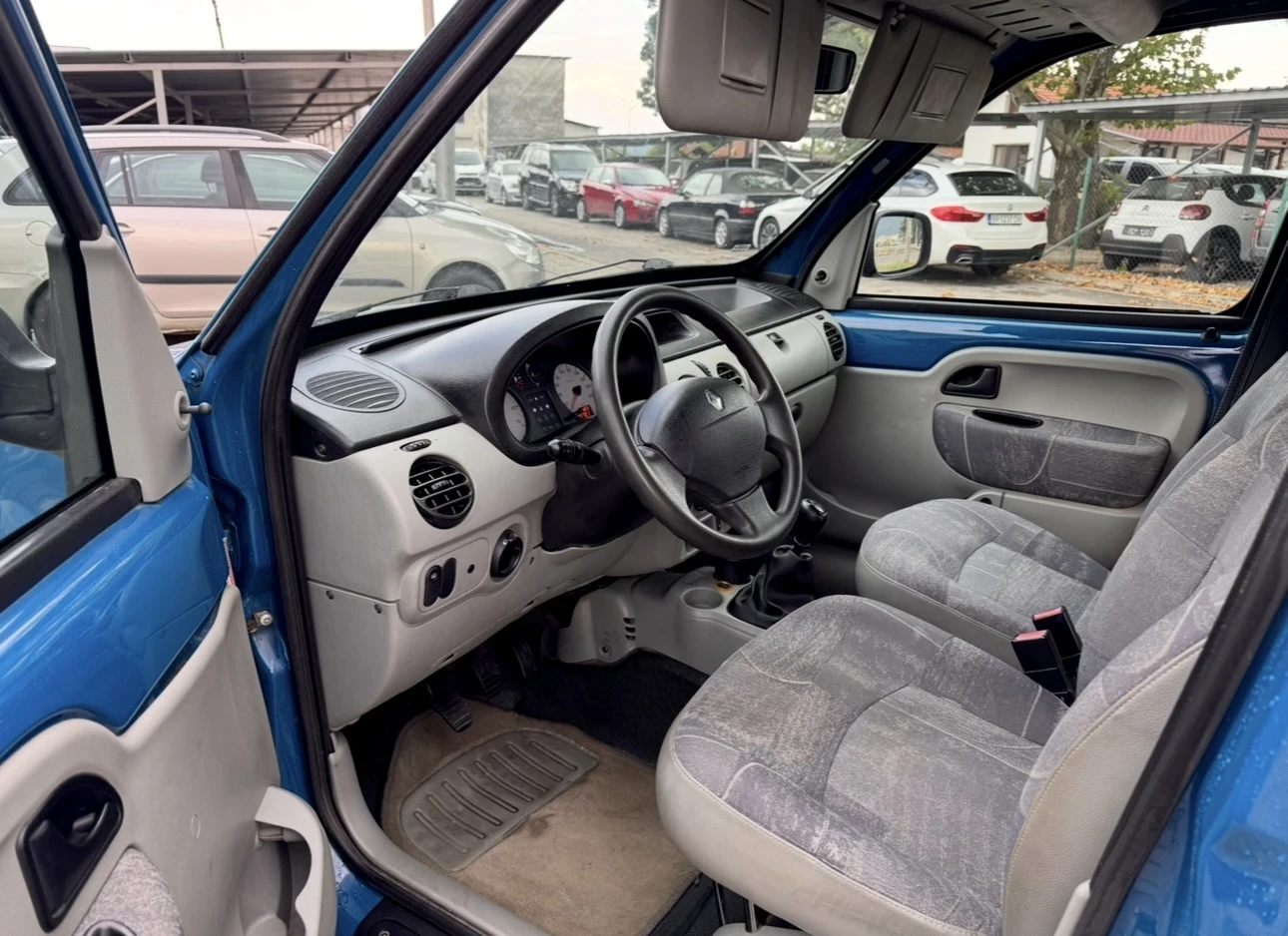 Renault Kangoo 1.6i / 4x4 / ПЪЛНА СЕРВИЗНА ИСТОРИЯ ! - изображение 5