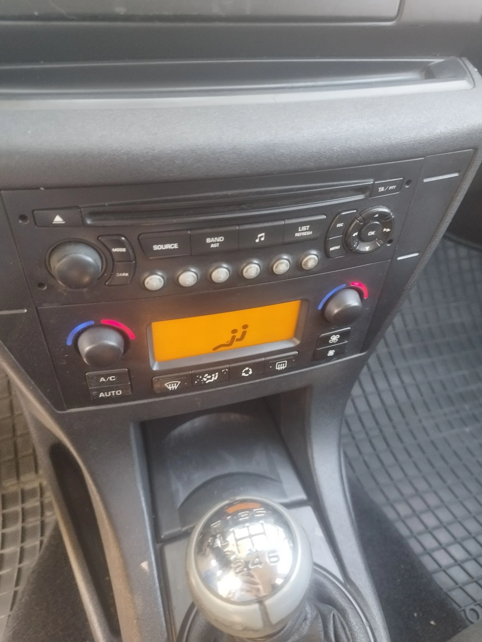 Citroen C4  - изображение 8