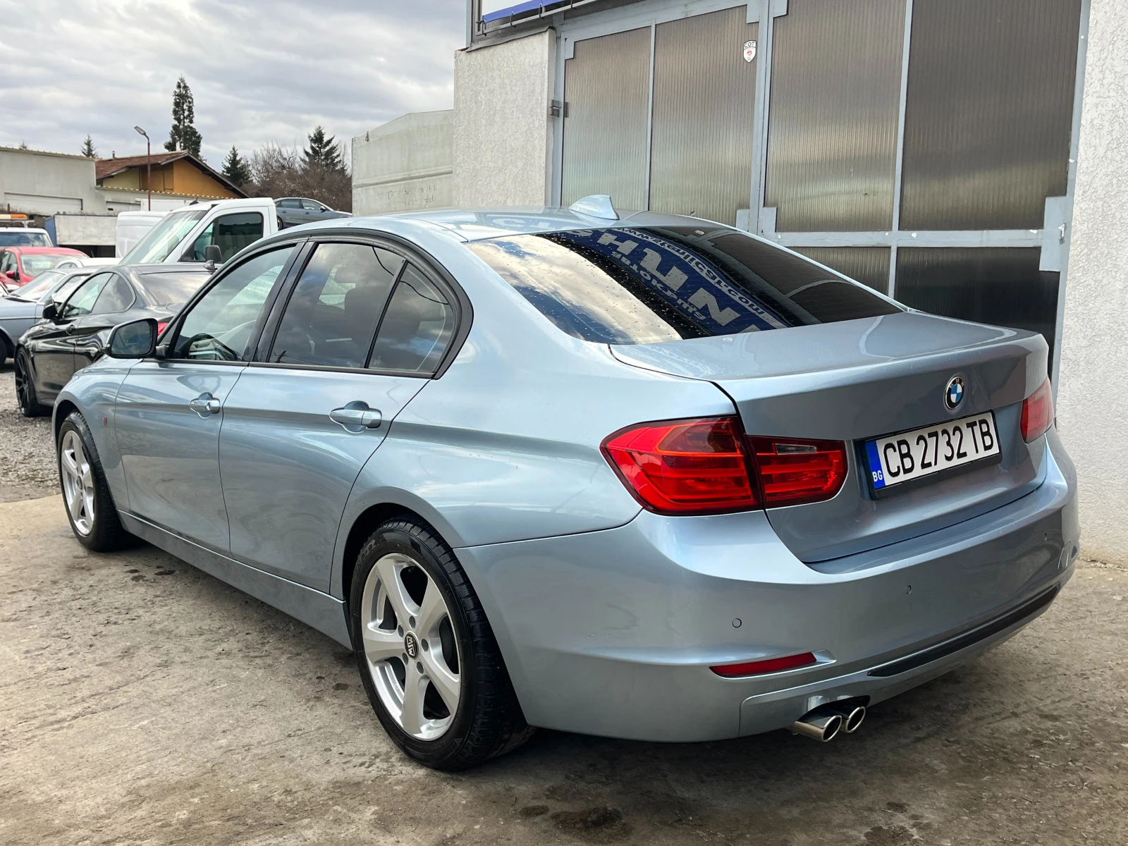 BMW 320 Седан - Задно предаване - Ръчни скорости - изображение 8