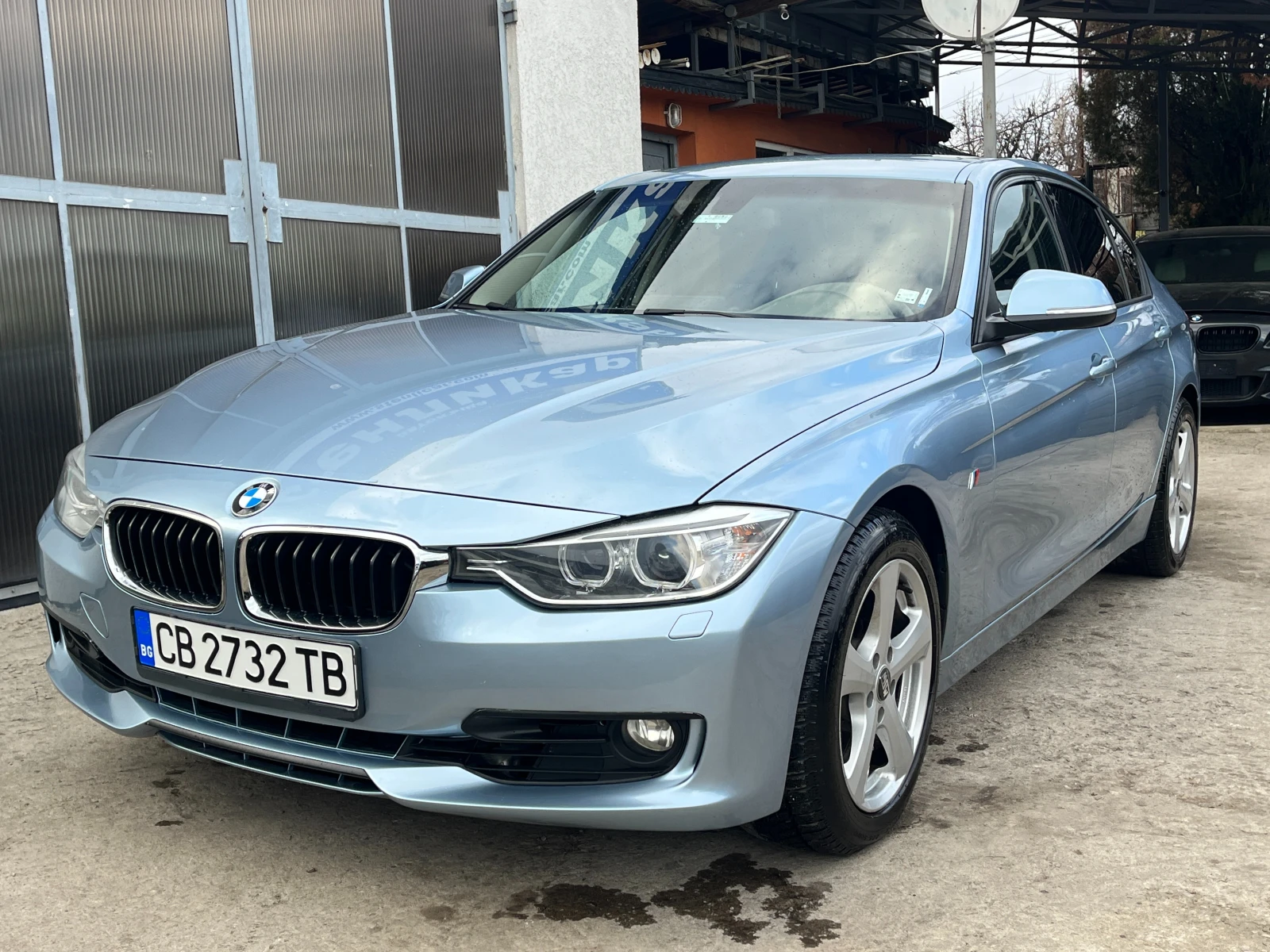 BMW 320 Седан - Задно предаване - Ръчни скорости - изображение 3