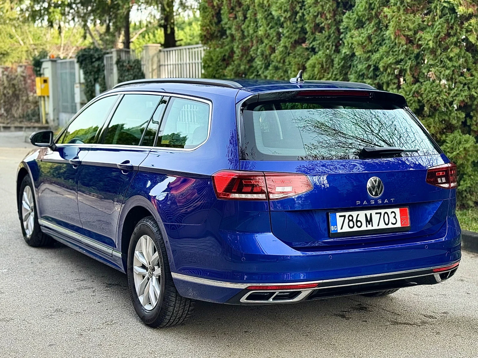 VW Passat 2.0TDI* R LINE * 115 000 .* ACC*  | Mobile.bg   4