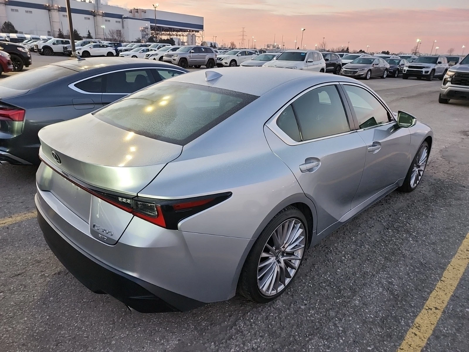 Lexus IS 300 * * CARFAX * * ���� ������ * *  | Mobile.bg � ����������� 3