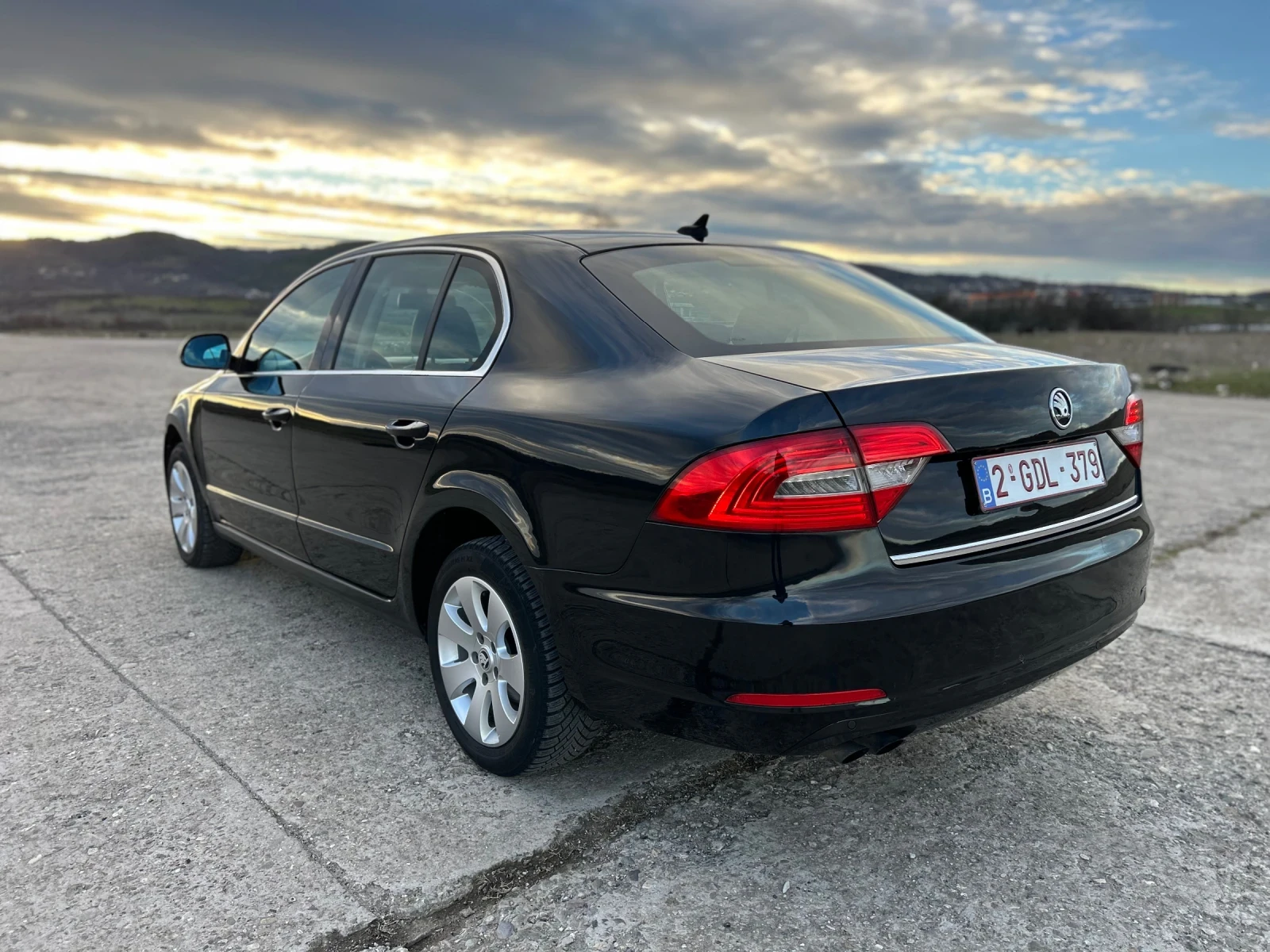 Skoda Superb 1.6 TDi | Mobile.bg � ����������� 5