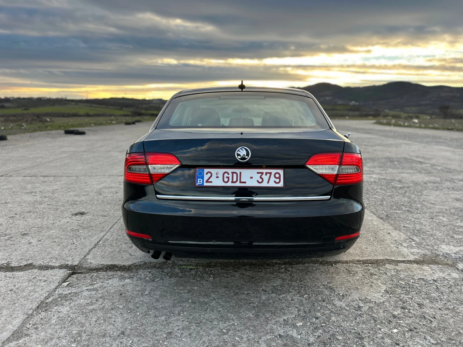 Skoda Superb 1.6 TDi | Mobile.bg � ����������� 6