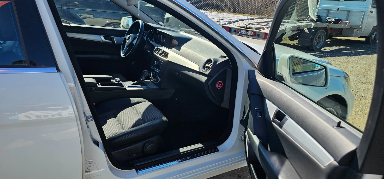 Mercedes-Benz C 220 cdi Авангард фейслифт, снимка 16 - Автомобили и джипове - 53924740