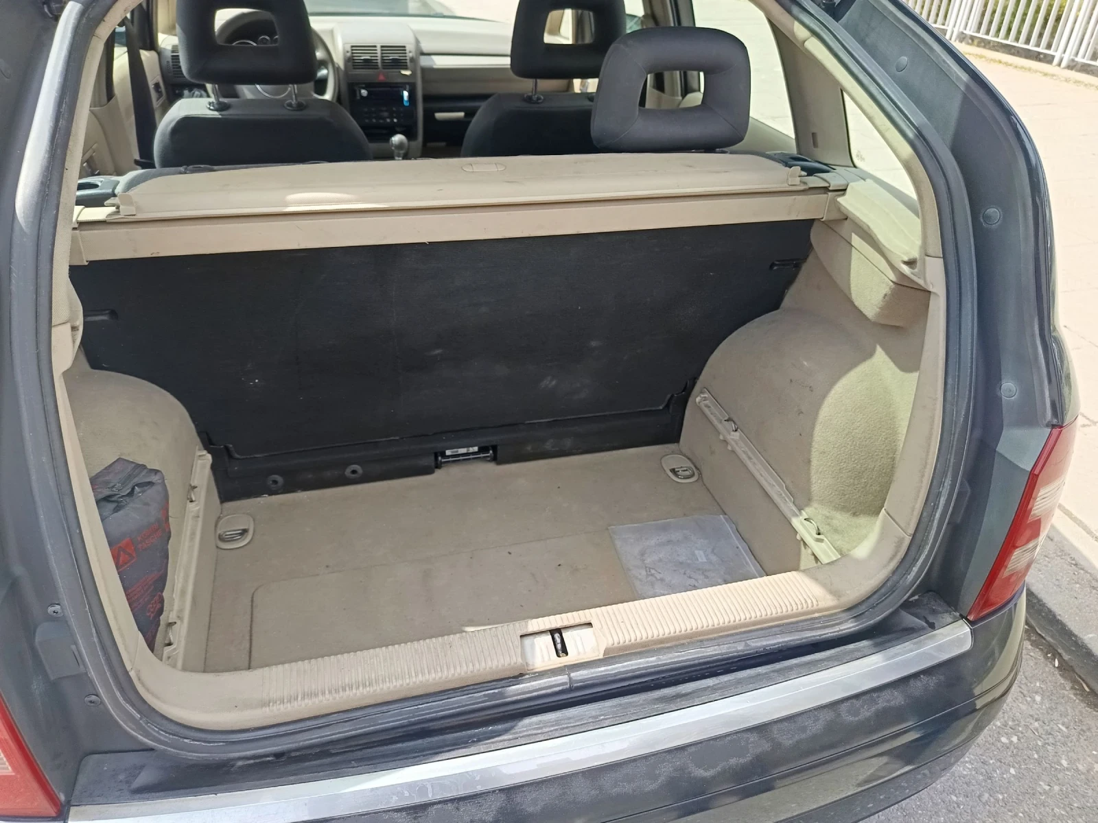 Audi A2, снимка 11 - Автомобили и джипове - 54206490