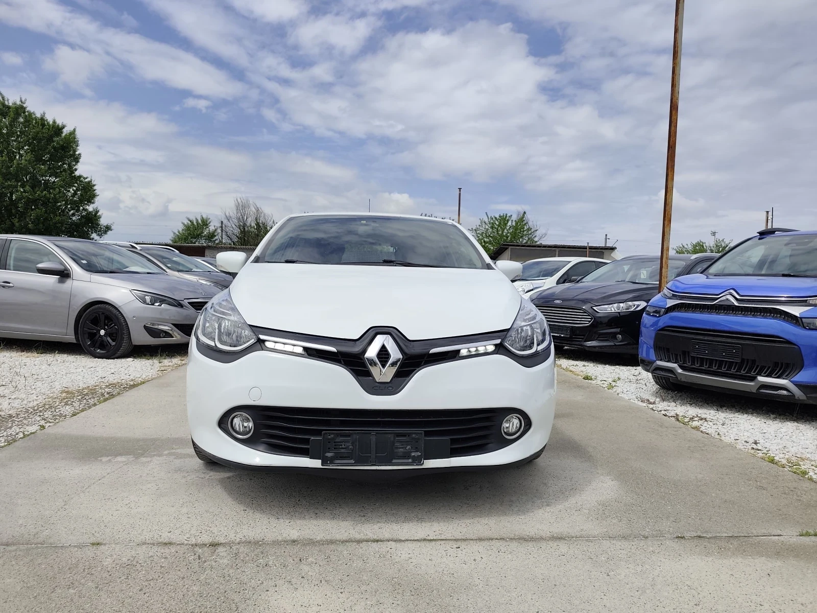 Renault Clio Навигация, автопилот , снимка 2 - Автомобили и джипове - 54483398
