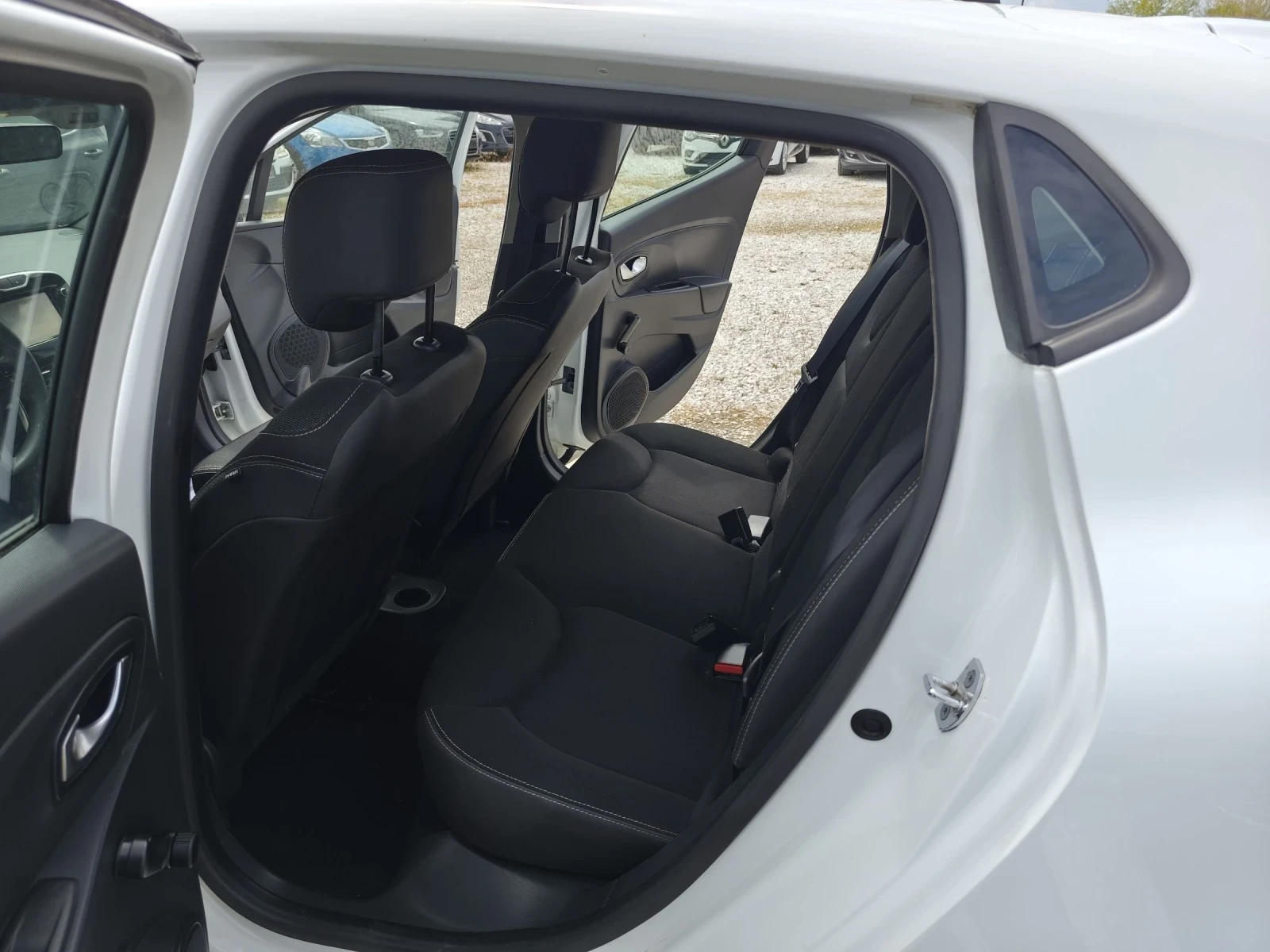 Renault Clio Навигация, автопилот , снимка 8 - Автомобили и джипове - 54483398