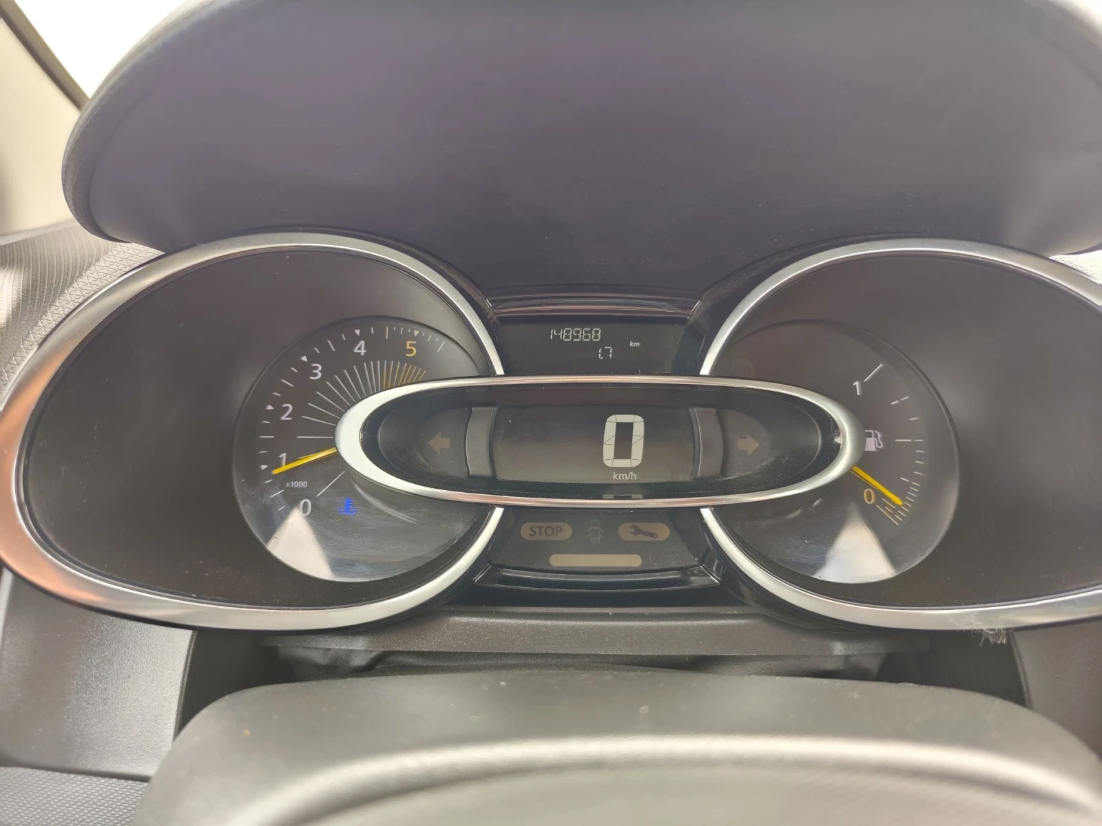 Renault Clio Навигация, автопилот , снимка 12 - Автомобили и джипове - 54483398