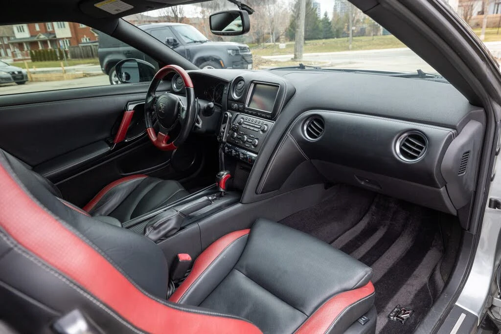 Nissan Gt-r Black Edition, снимка 13 - Автомобили и джипове - 54565477