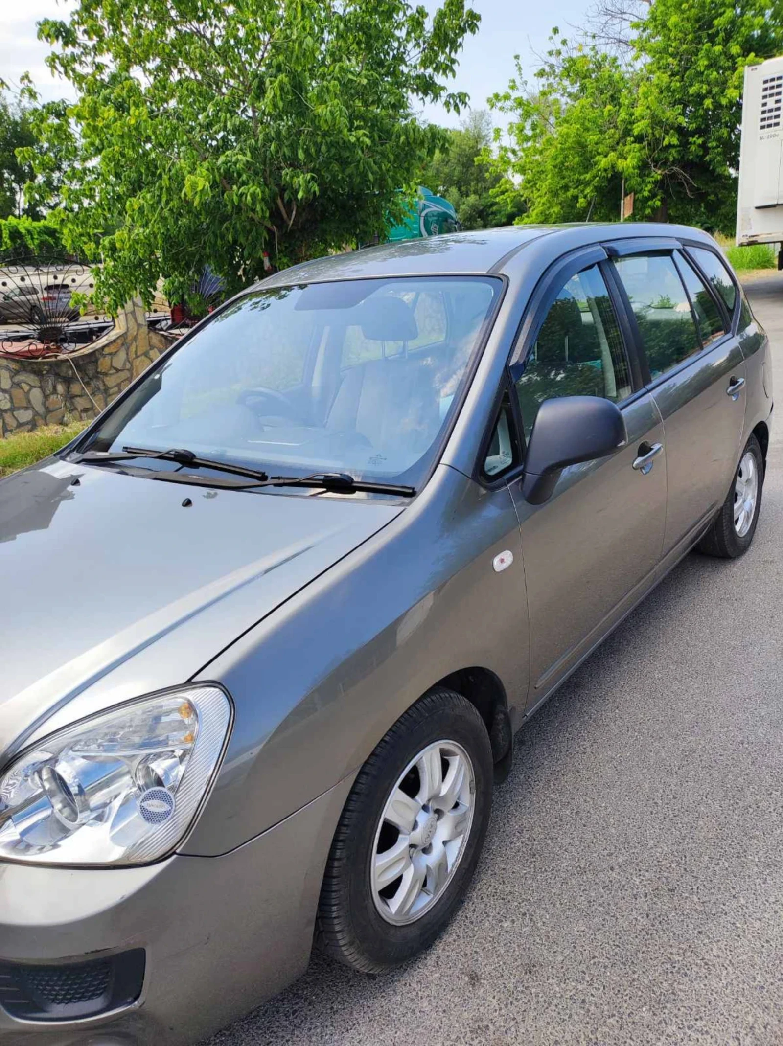 Kia Carens ///BENZIN / 2.0 / 144к.с.