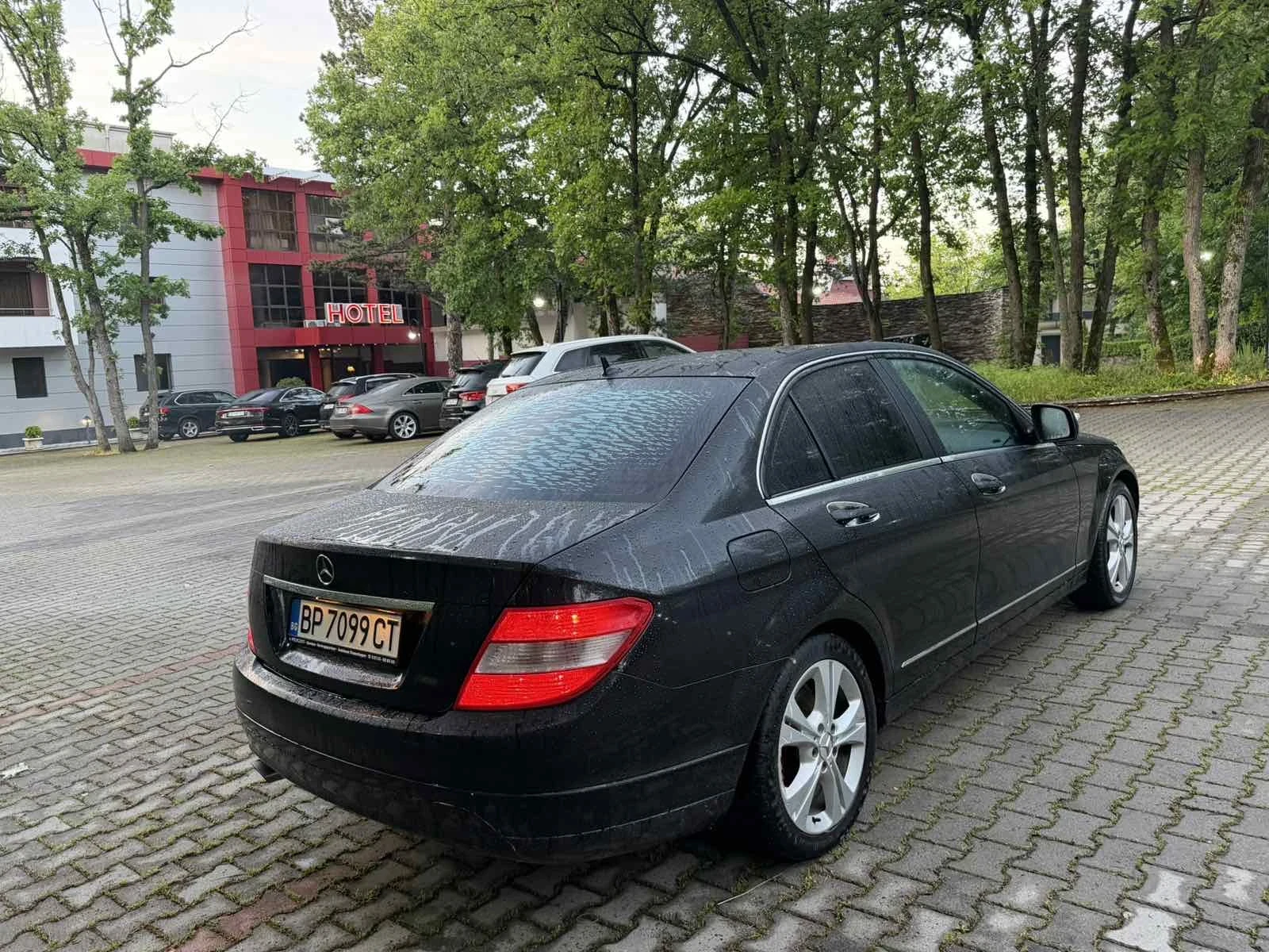 Mercedes-Benz 220