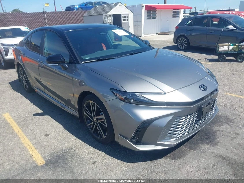 Toyota Camry 2.5l Xse* HYBRID* 