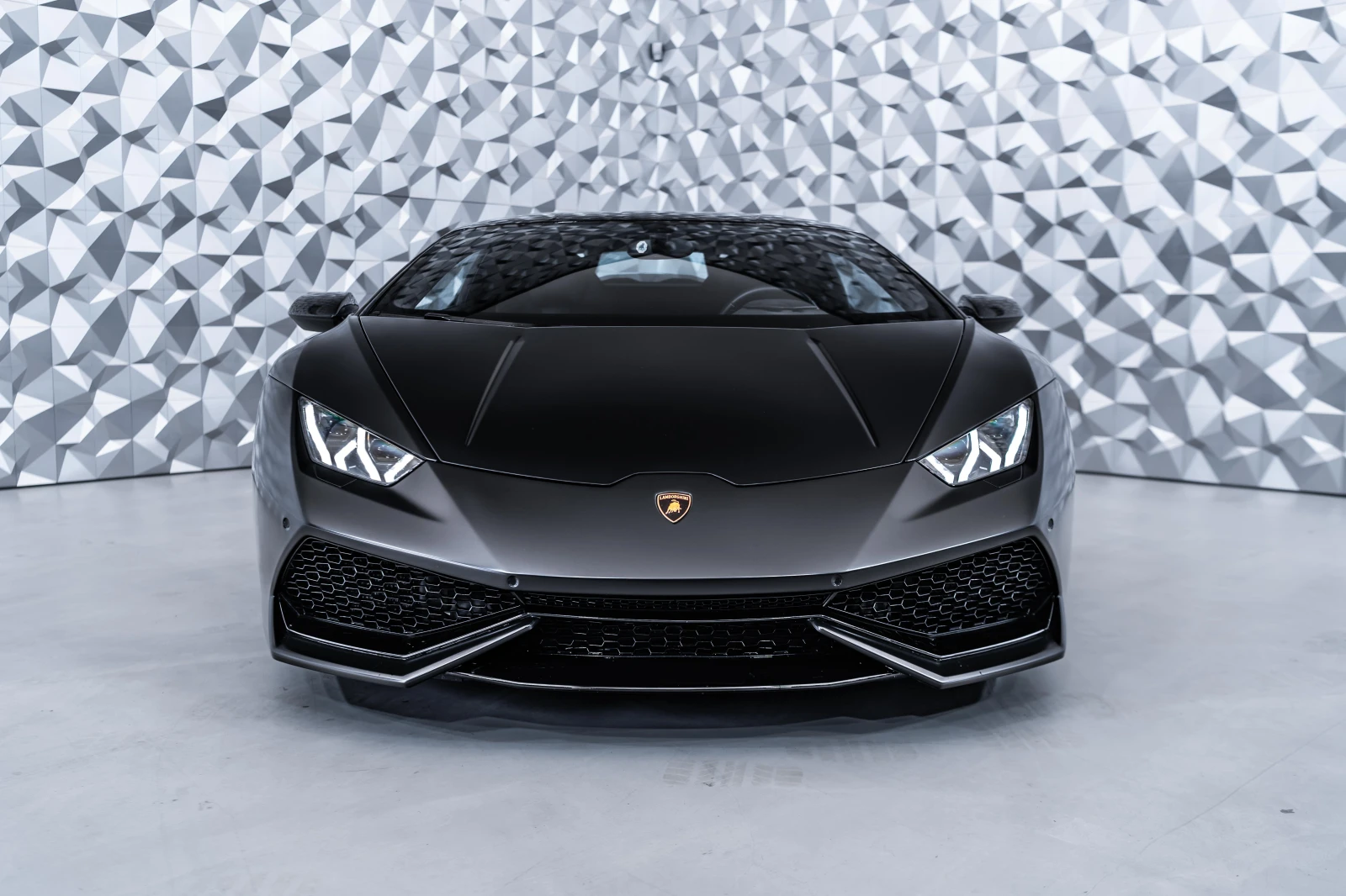 Lamborghini Huracan LP610 V10* Led* Camera, снимка 2 - Автомобили и джипове - 54821129