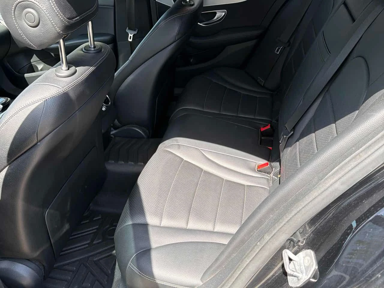 Mercedes-Benz C 300 * CARFAX * ПОДГРЕВ * 2 КЛЮЧА * ПАНО, снимка 11 - Автомобили и джипове - 54825159