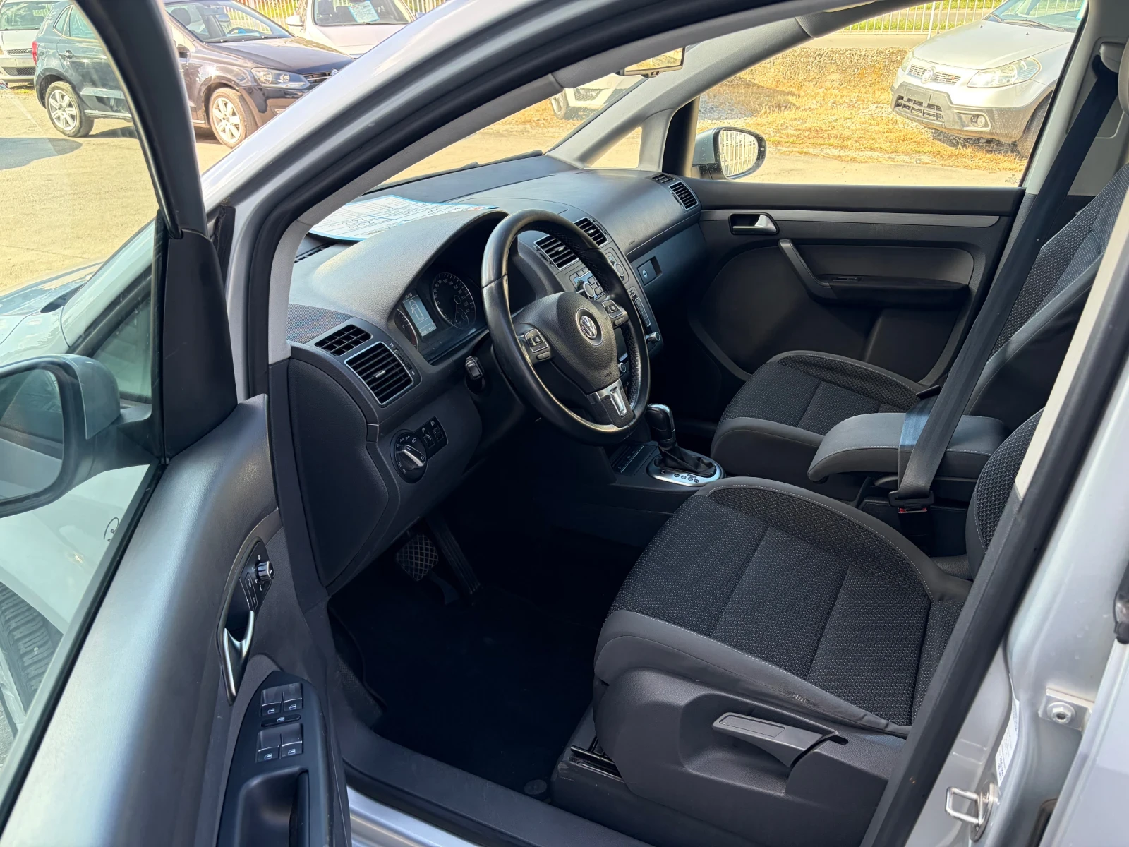 VW Touran 1.6TDI | Mobile.bg � ����������� 9