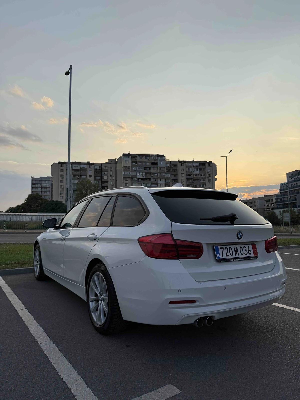 BMW 320, снимка 7 - Автомобили и джипове - 55327628