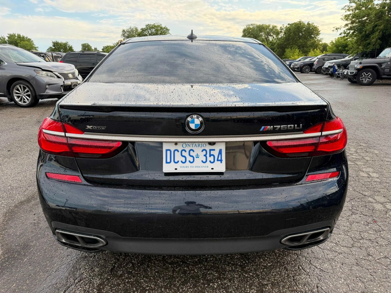 BMW 760 M760Li xDrive Автокредит Цена до България, снимка 5 - Автомобили и джипове - 55475334