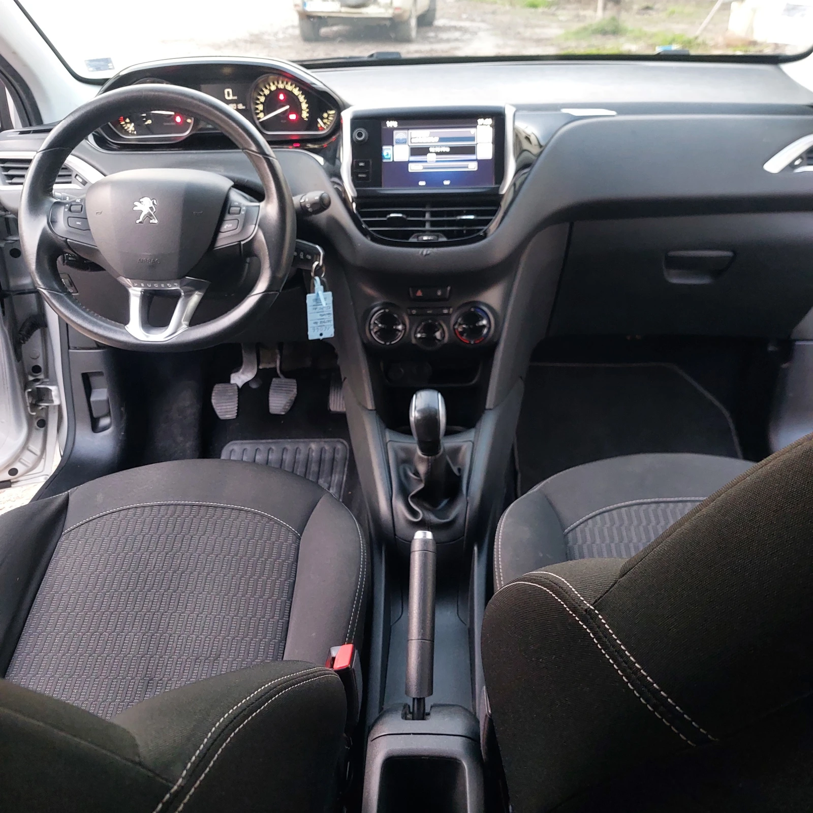 Peugeot 208 1.6 BLUE HDI NAVI | Mobile.bg � ����������� 7