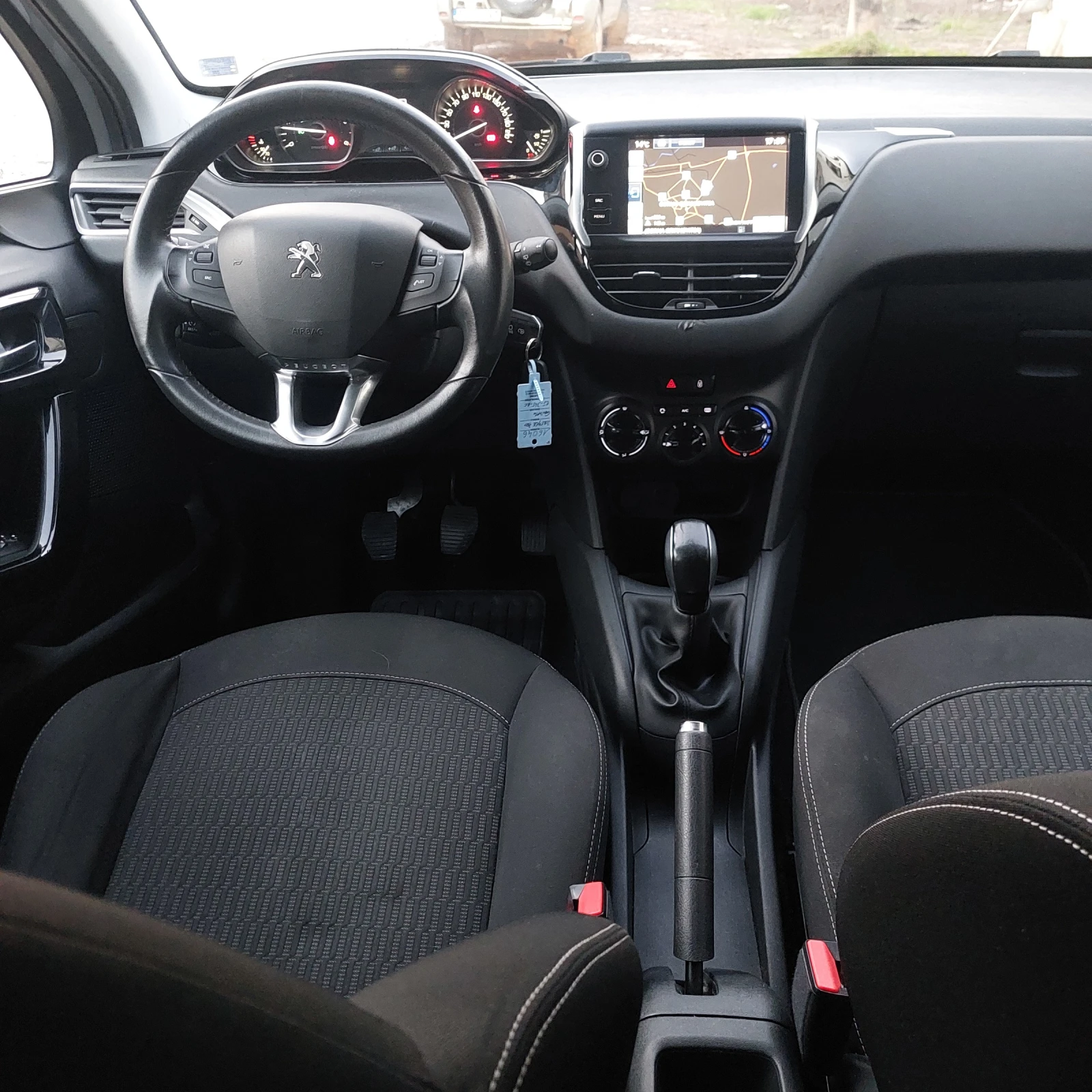 Peugeot 208 1.6 BLUE HDI NAVI | Mobile.bg � ����������� 10