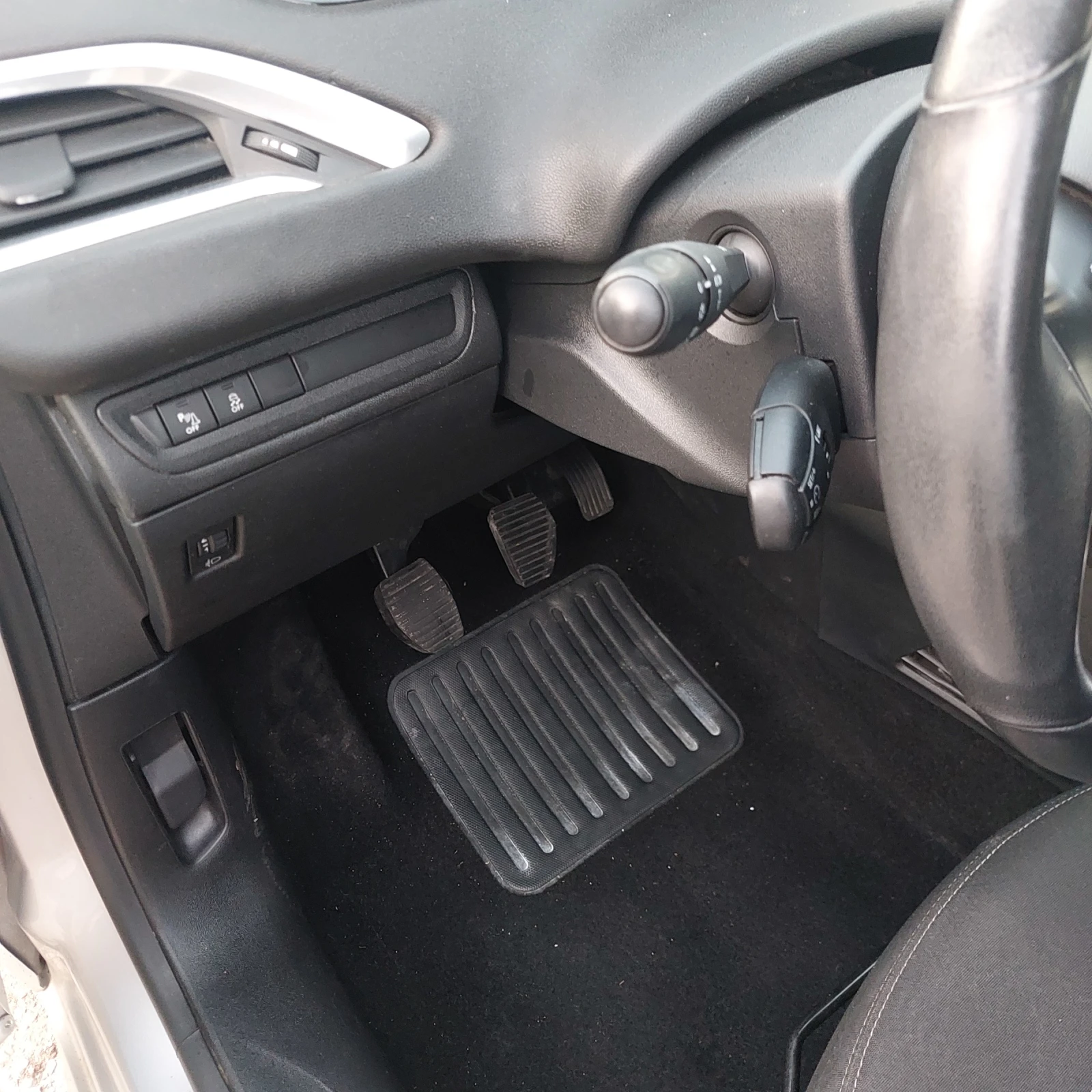 Peugeot 208 1.6 BLUE HDI NAVI | Mobile.bg � ����������� 8