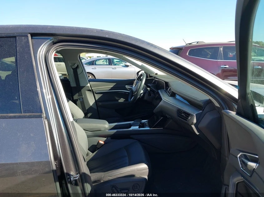 Audi E-Tron Sportback Premium Plus Quattro, снимка 5 - Автомобили и джипове - 56618862