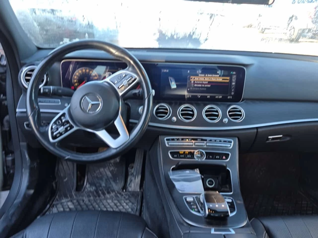 Mercedes-Benz E 300 * 4matic * AMG Line * CARFAX *  | Mobile.bg � ����������� 5