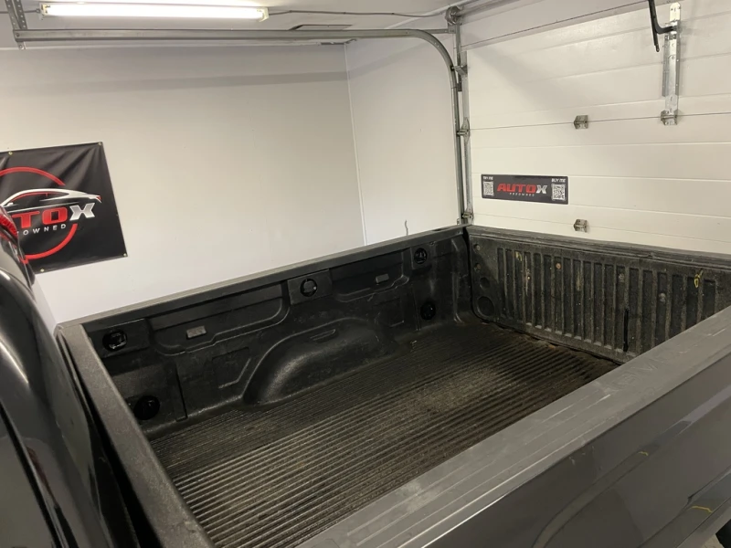 Gmc Sierra 4x4* Double Cab* V8* ПРОВЕРЕН* Onyx Black, снимка 9 - Автомобили и джипове - 52571344