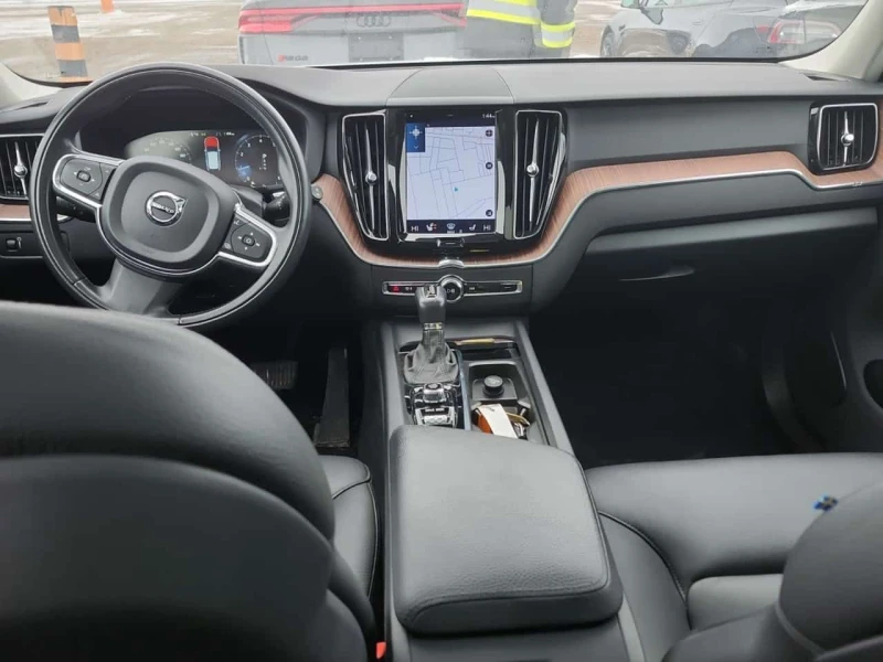 Volvo XC60 * MOMENTUM * CARFAX * ЦЕНА ДО БГ, снимка 6 - Автомобили и джипове - 53511313