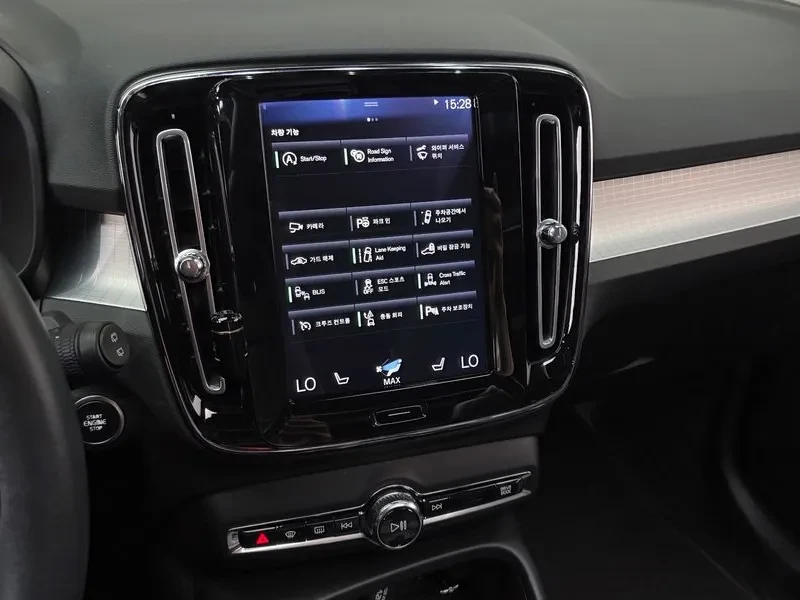 Volvo XC40 �4 MOMENTUM | �������| �����| ������| ��������  | Mobile.bg � ����������� 14