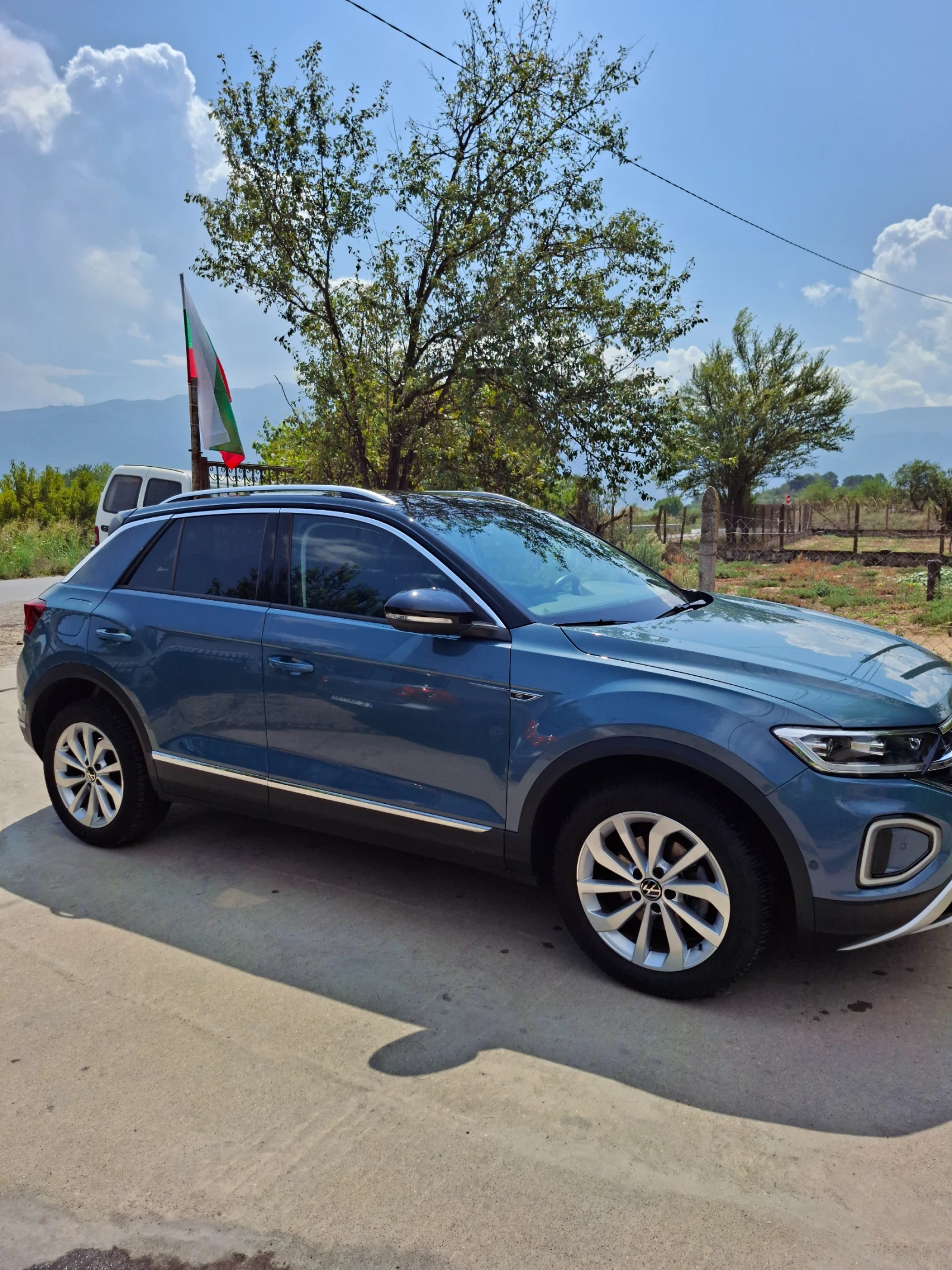 VW T-Roc 1.5 R-line - изображение 5