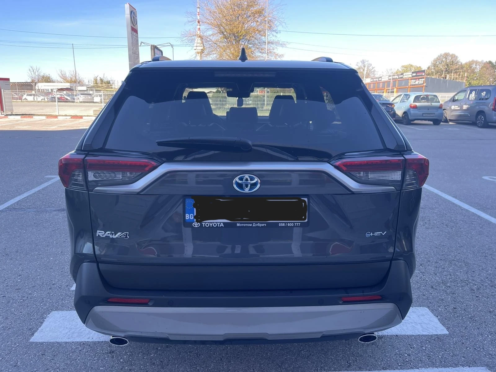 Toyota Rav4 2.5 HYBRID - изображение 7