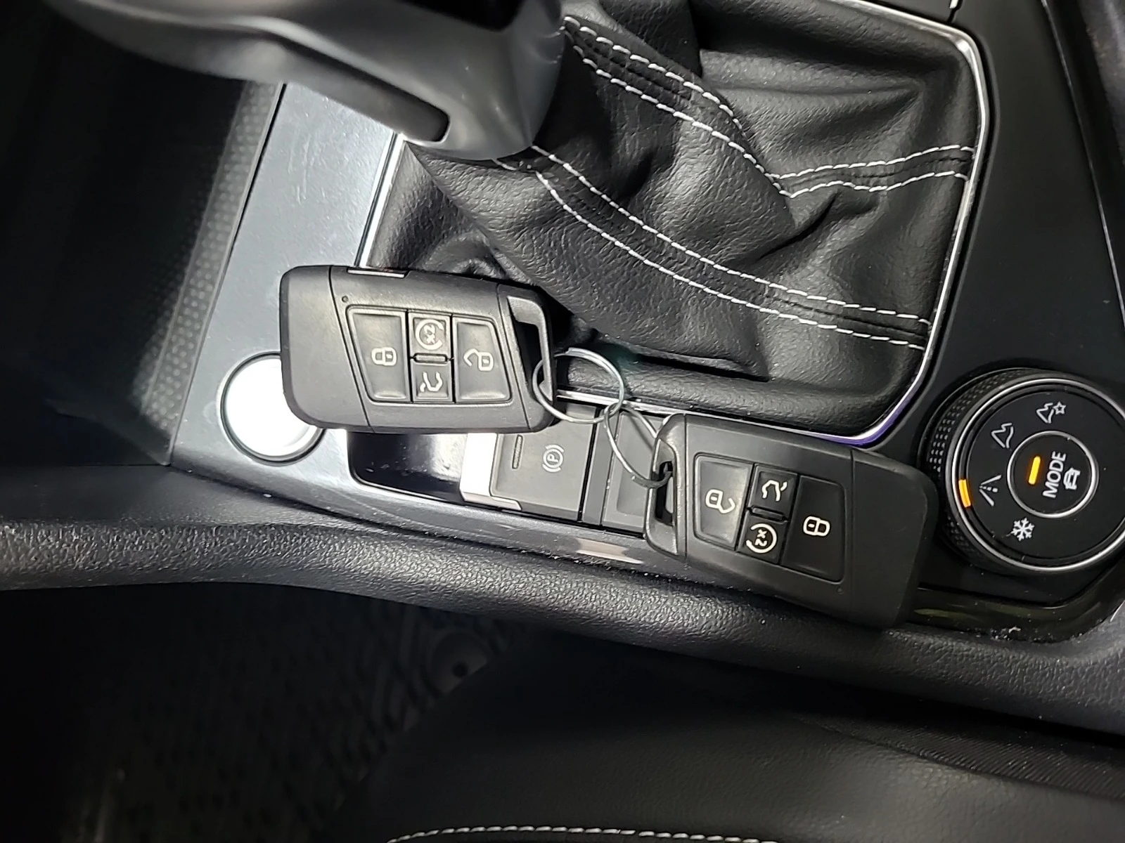 VW Tiguan COMFORTLINE * * CARFAX * * АВТО КРЕДИТ * *  - изображение 10