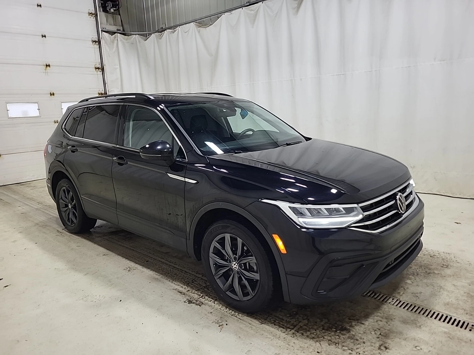 VW Tiguan COMFORTLINE * * CARFAX * *   * *  | Mobile.bg   1