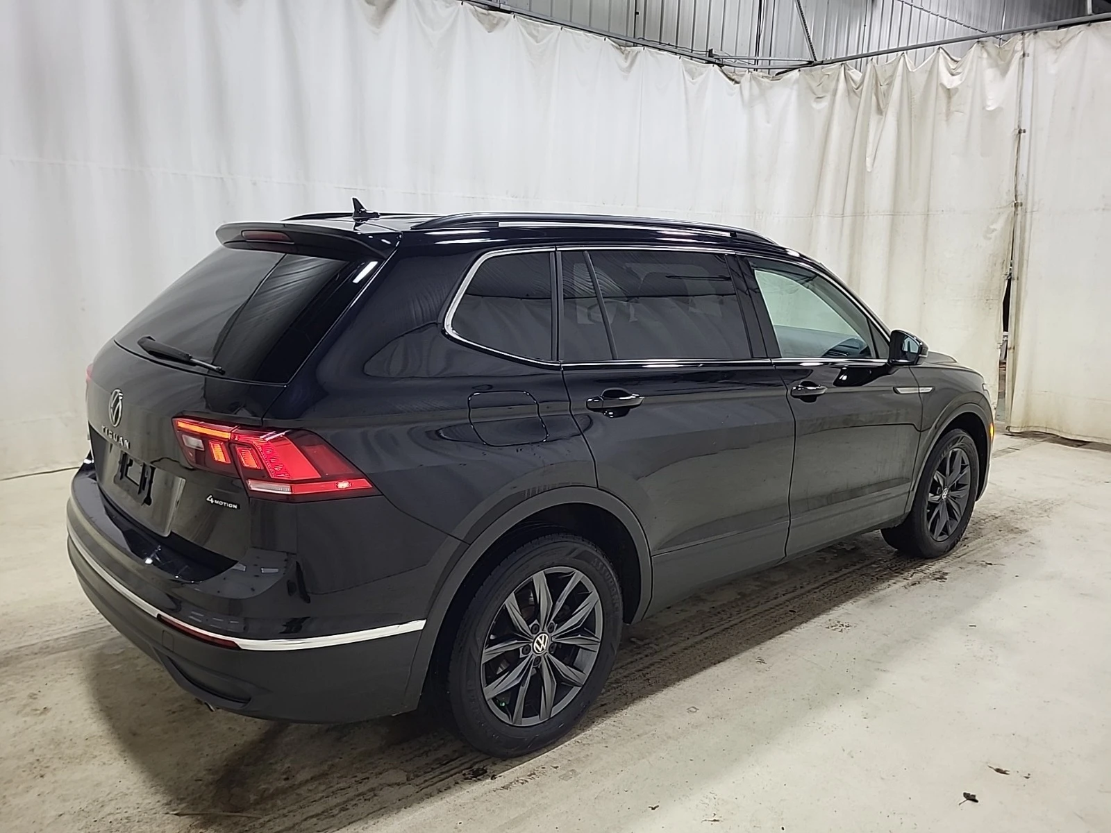 VW Tiguan COMFORTLINE * * CARFAX * * АВТО КРЕДИТ * *  - изображение 3