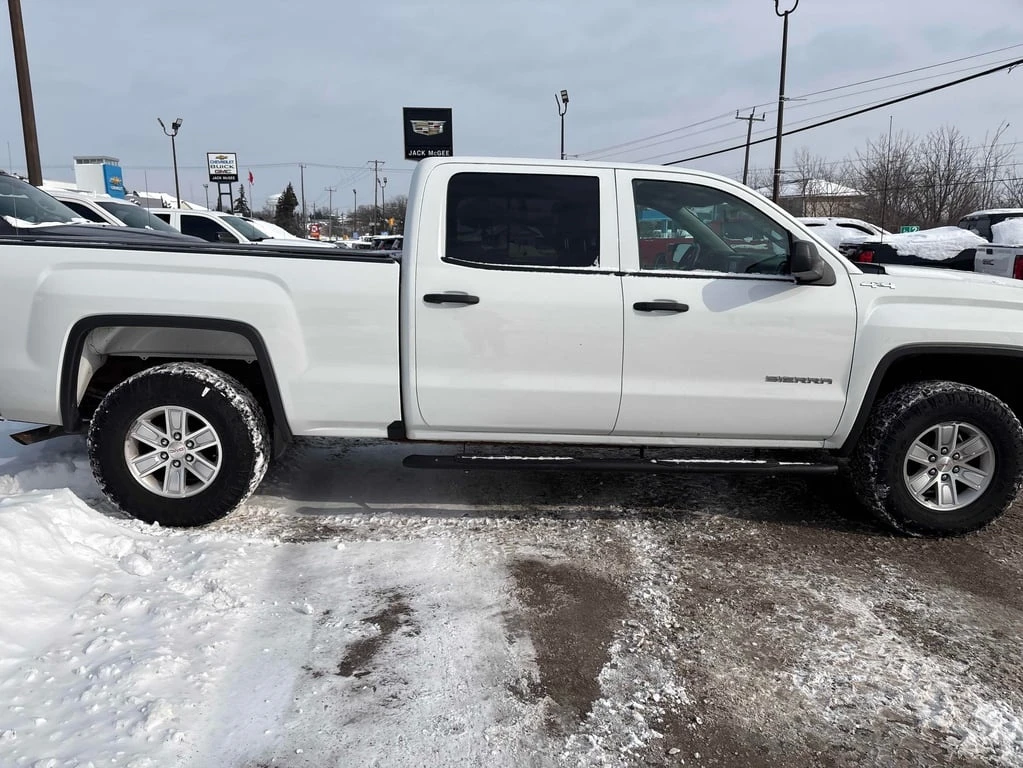 Gmc Sierra * 4WD Crew Cab 153.0" * CARFAX * ЗАДНА КАМЕРА - изображение 3