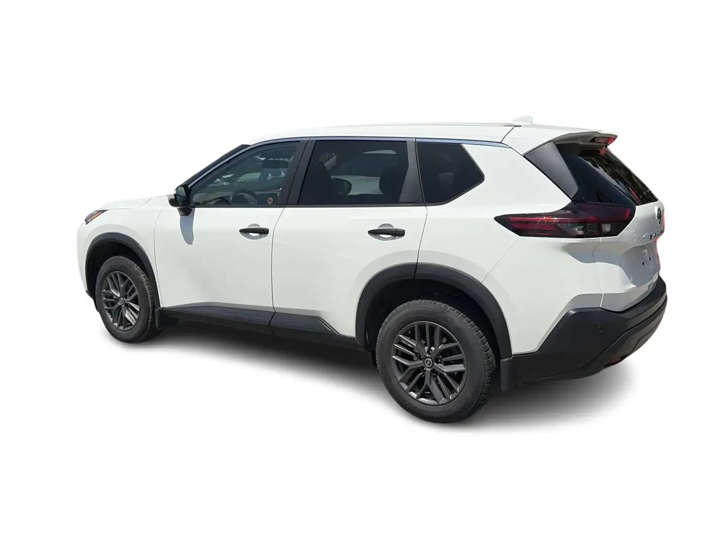 Nissan Rogue S AWD finished in Glacier White on Graphite cloth , снимка 8 - Автомобили и джипове - 54837788