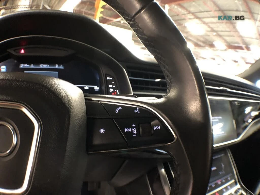 Audi Q7 Komfort * АвтоКредит * (ЦЕНА ДО БГ), снимка 12 - Автомобили и джипове - 55052687