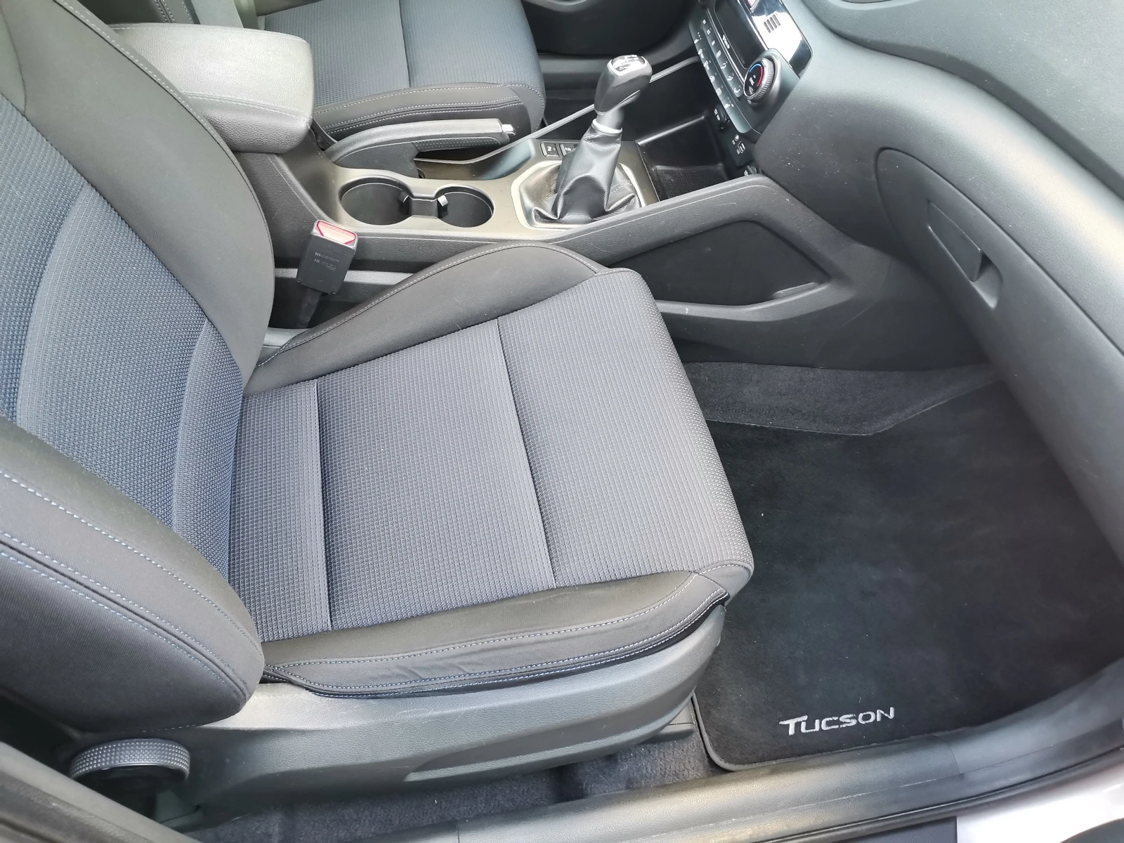 Hyundai Tucson  Xennon/Ст.Таван/, снимка 11 - Автомобили и джипове - 55092218