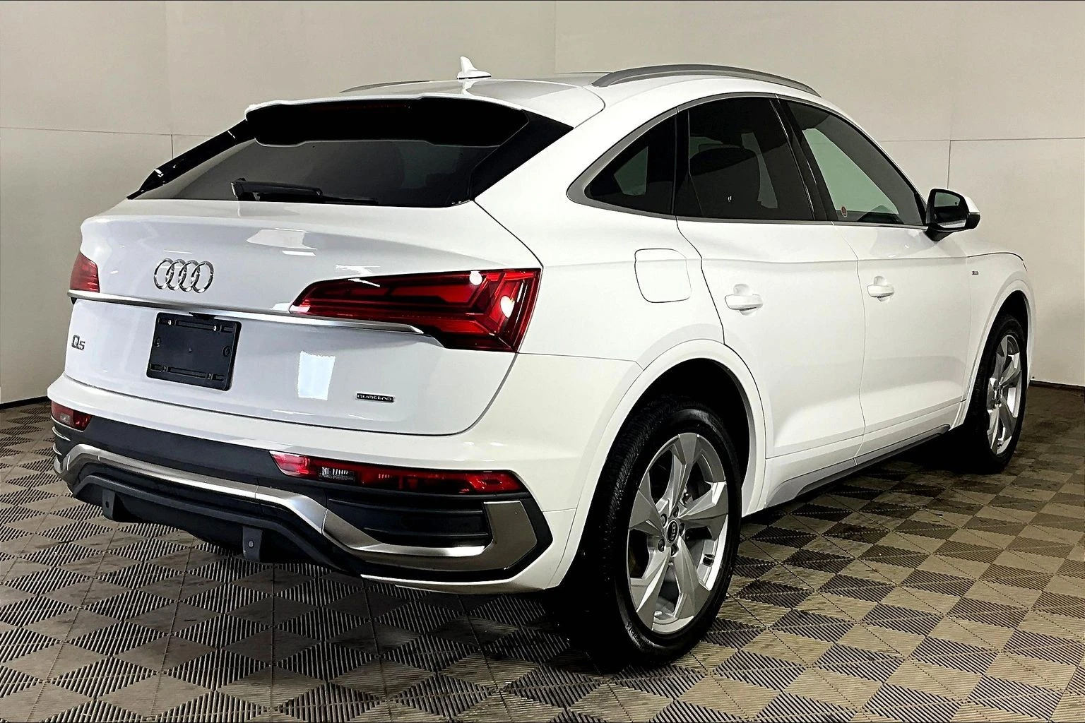 Audi Q5 45 TFSI Sportback quattro Progressiv, снимка 2 - Автомобили и джипове - 55136507