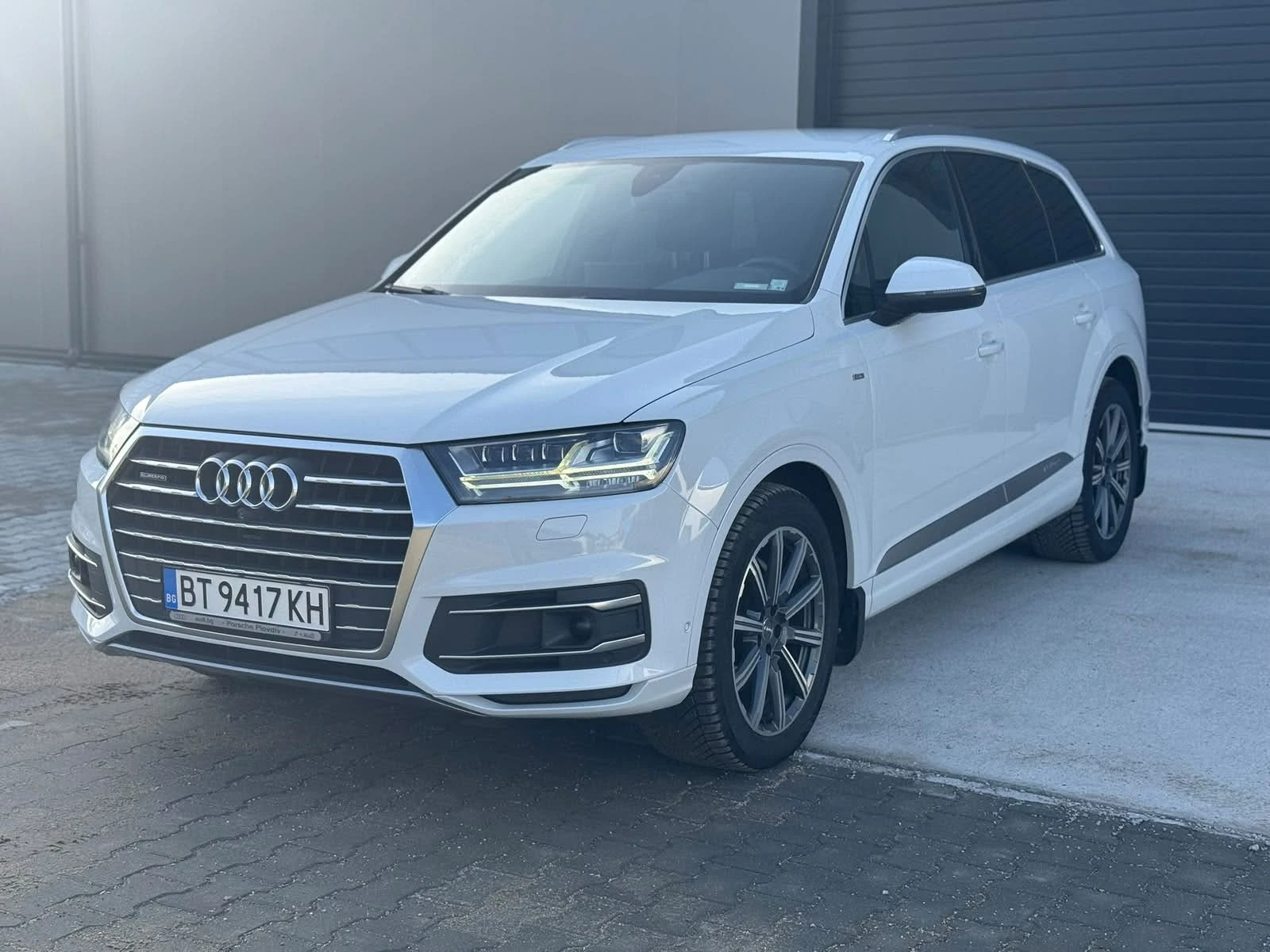 Audi Q7 S-Line| 3.0TDI| Matrix| Bose| Завиващ Заден Мост, снимка 4 - Автомобили и джипове - 55783909
